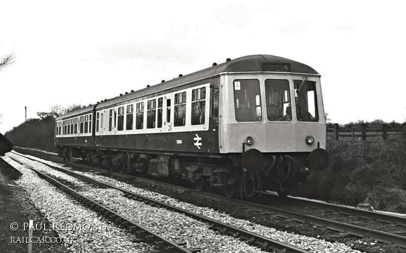 Class 114 DMU at Shireoaks East Junction