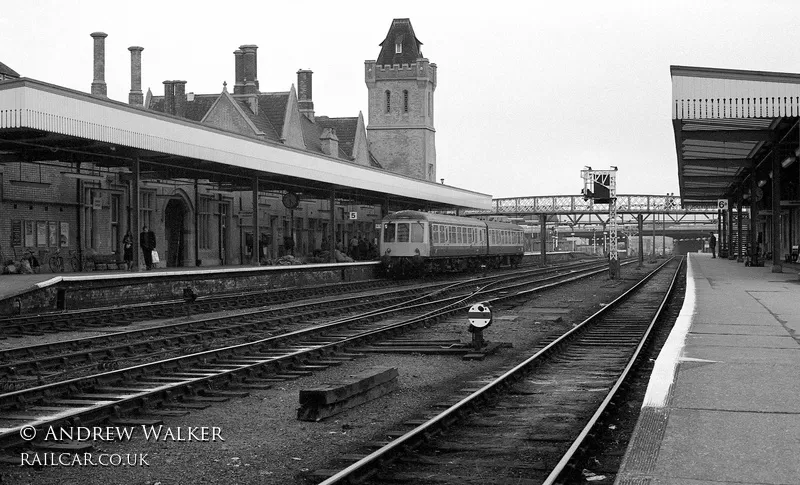 Class 114 DMU at Lincoln