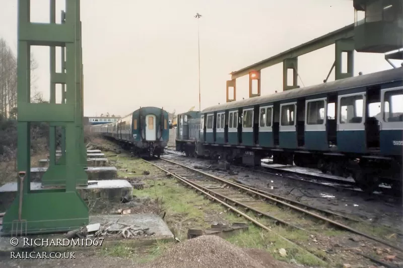 Class 116 DMU at Snailwell