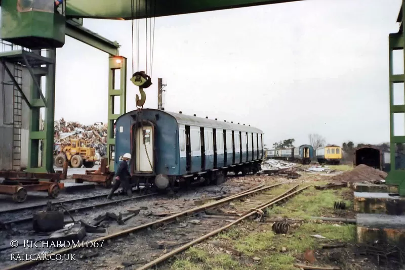 Class 116 DMU at Snailwell