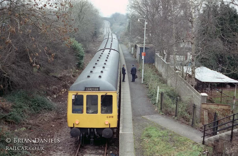 Class 116 DMU at Coryton