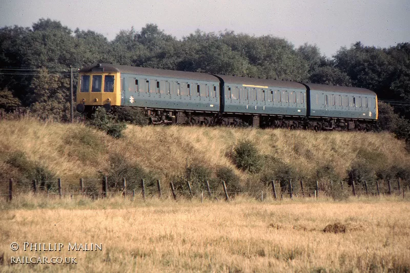 Class 116 DMU at Hinckley Common