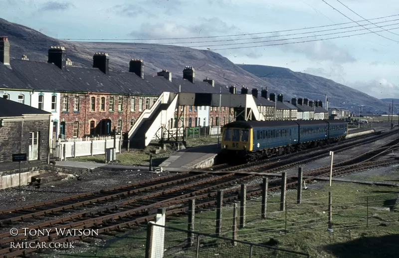 Class 116 DMU at Treherbert