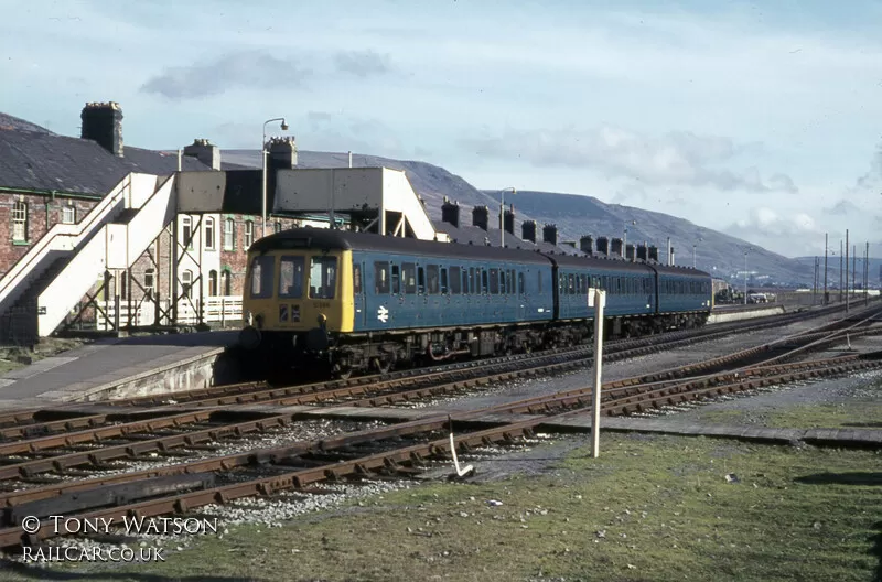 Class 116 DMU at Treherbert