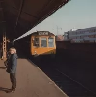 Class 117 DMU at Reading