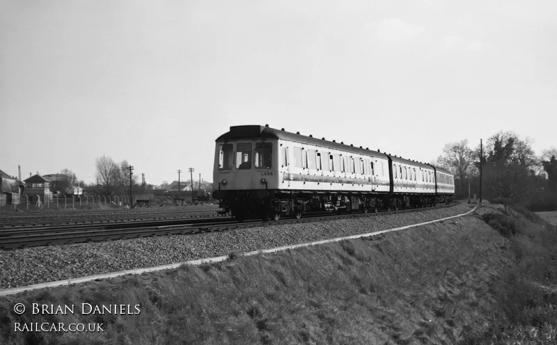 Class 117 DMU at Didcot