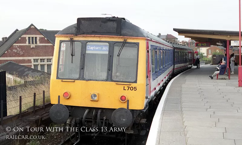 Class 117 DMU at Willesden Junction High Level