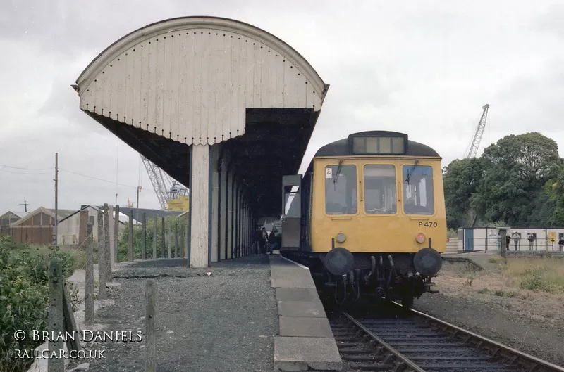 Class 118 DMU at Falmouth