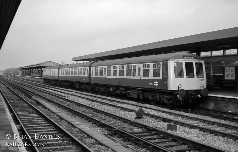 Class 119 DMU at Oxford