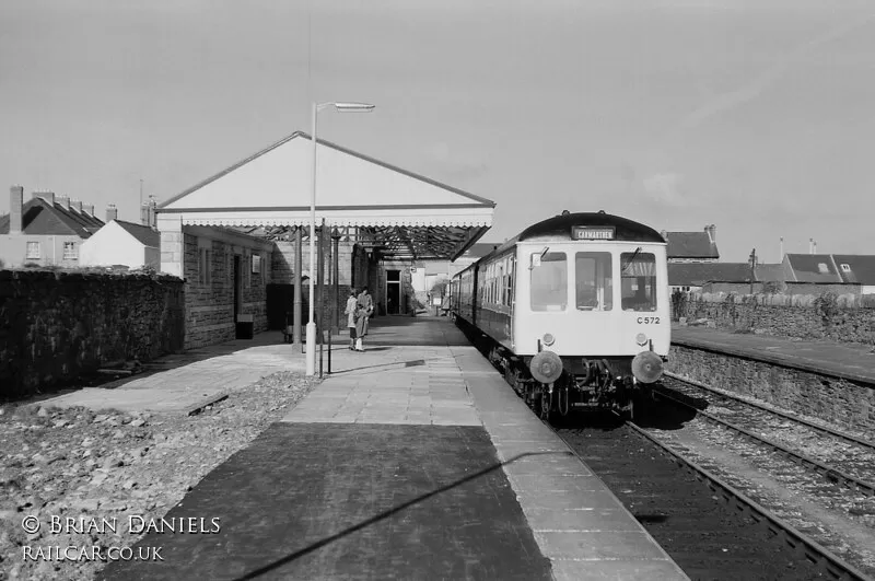 Class 119 DMU at Pembroke Dock