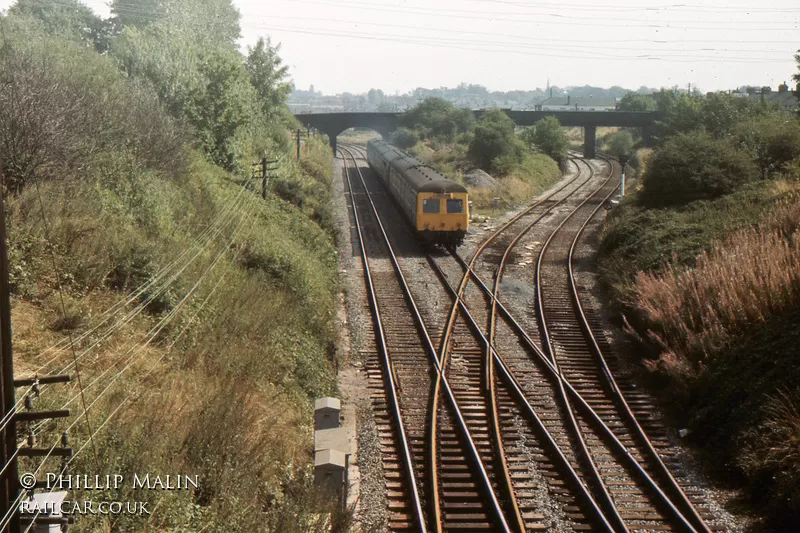 Class 120 DMU at Wigston GP Junction