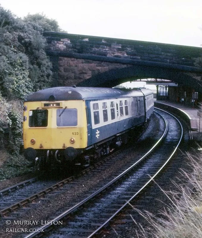 Class 120 DMU at Burntisland