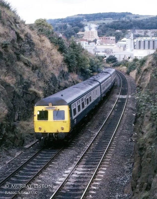 Class 120 DMU at Burntisland