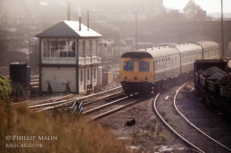 Class 120 DMU at Nuneaton Abbey Junction