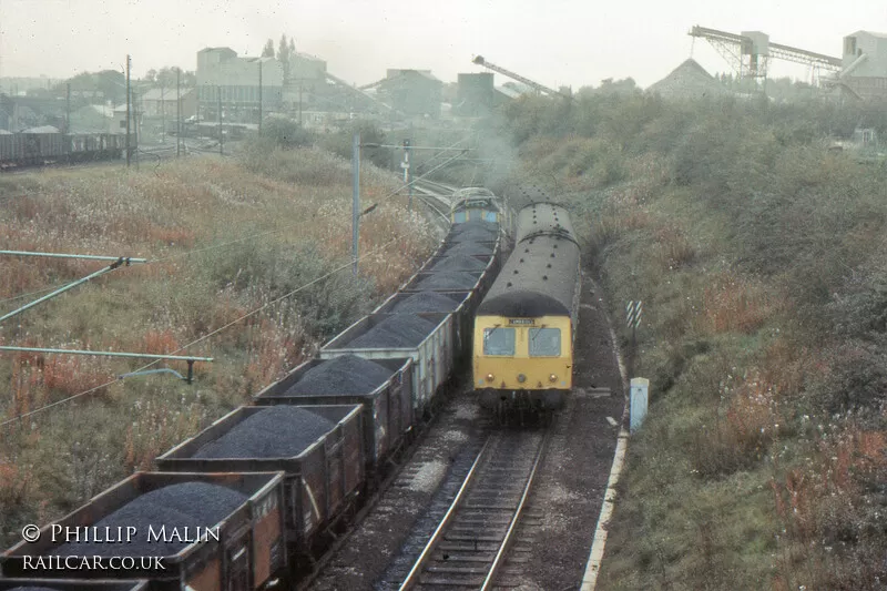 Class 120 DMU at Nuneaton Abbey Junction