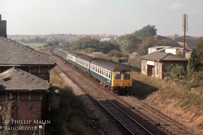 Class 120 DMU at Nuneaton Abbey Street