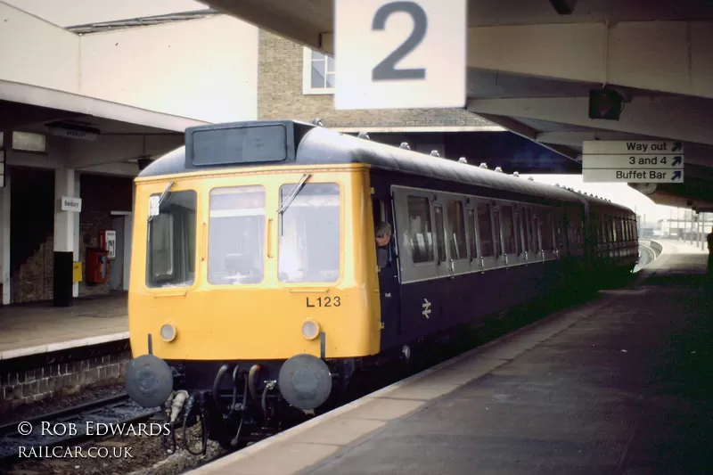 Class 121 DMU at Banbury