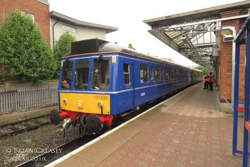 Class 121 DMU at Aylesbury