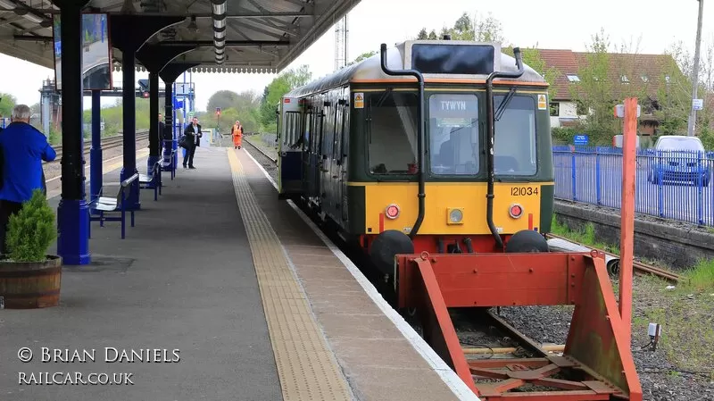 Class 121 DMU at Princes Risborough