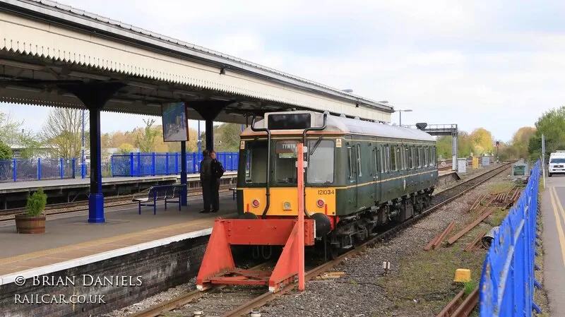 Class 121 DMU at Princes Risborough