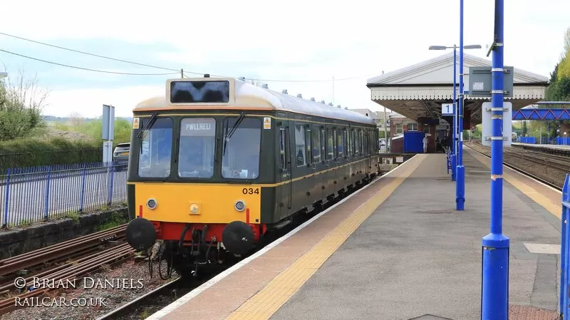 Class 121 DMU at Princes Risborough