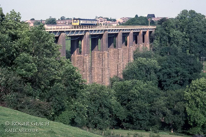 Class 121 DMU at Liskeard Viaduct