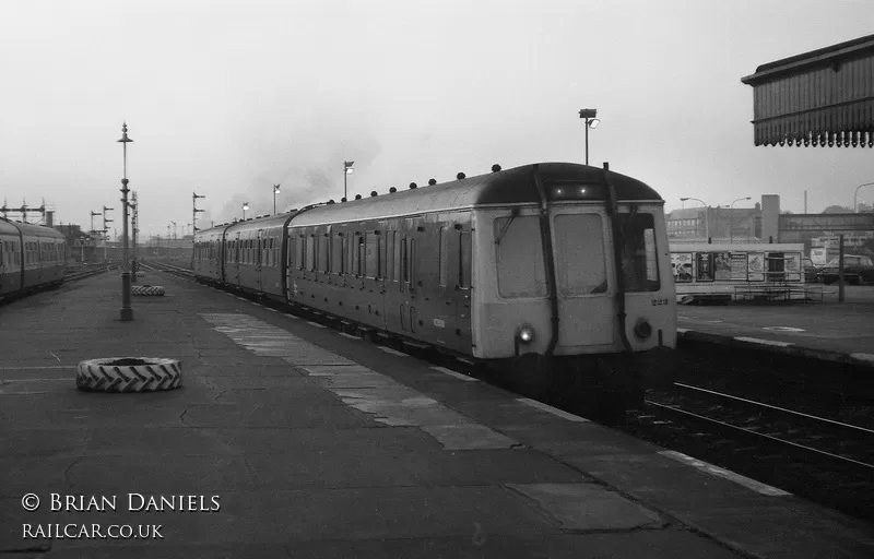 Class 122 DMU at Stirling