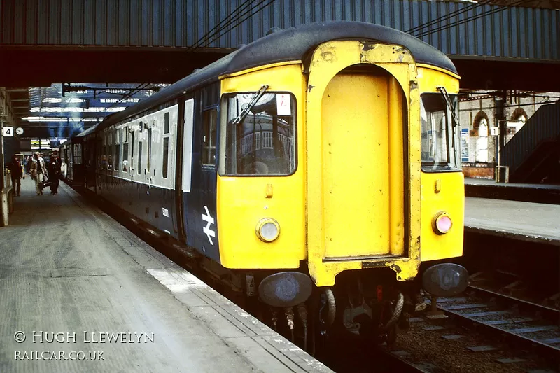 Class 123 DMU at Manchester Piccadilly