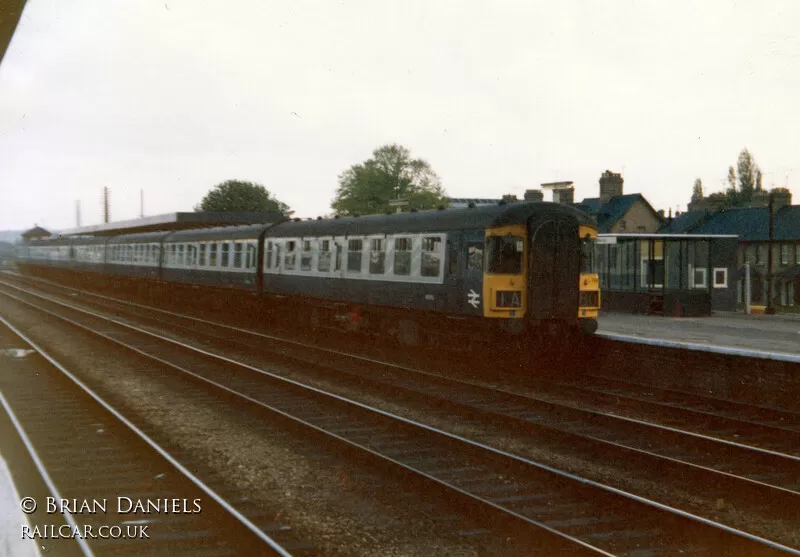 Class 123 DMU at Oxford