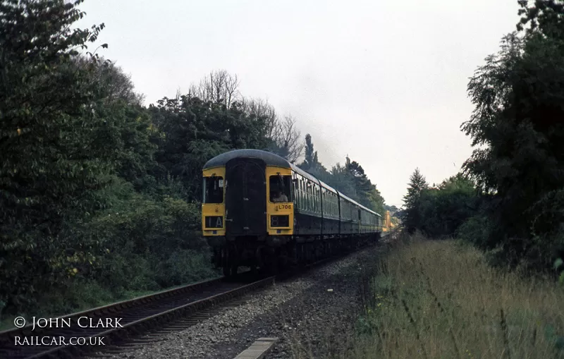 Class 123 DMU at Wargrave