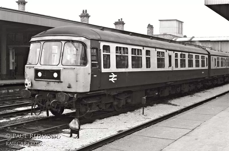 Class 124 DMU at Sheffield