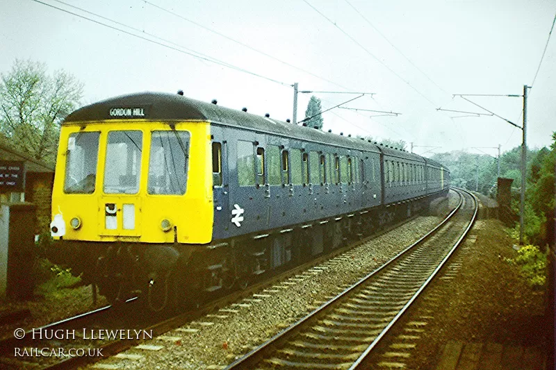 Class 125 DMU at Enfield Chase