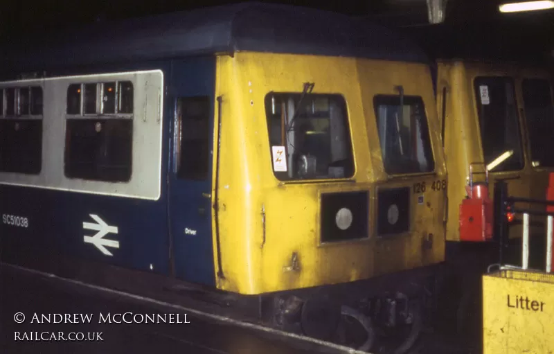 Class 126 DMU at Glasgow Central