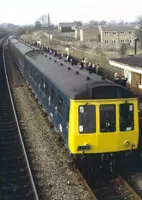 Class 127 DMU at Saunderton