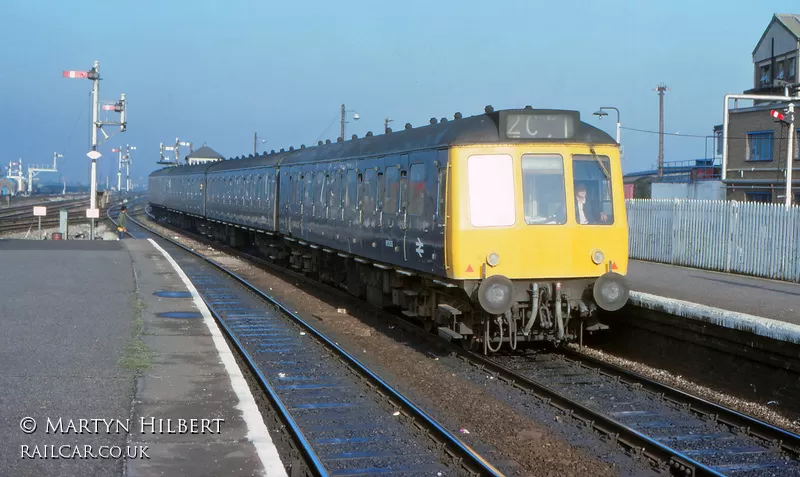 Class 127 DMU at Cricklewood