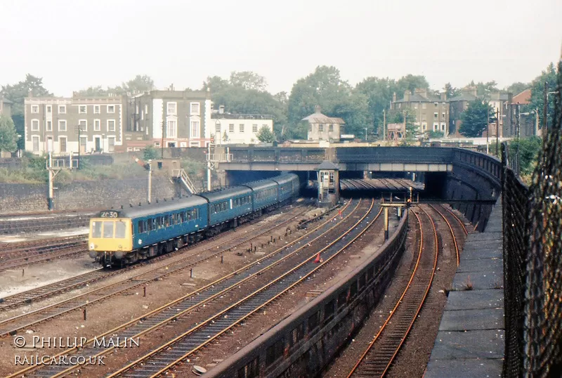 Class 127 DMU at St Paul Rd Goods Junction