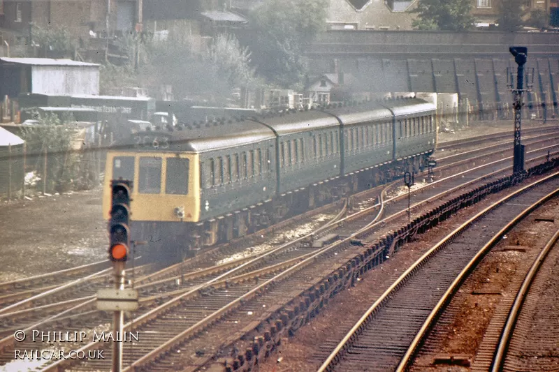 Class 127 DMU at Engine Shed Junction