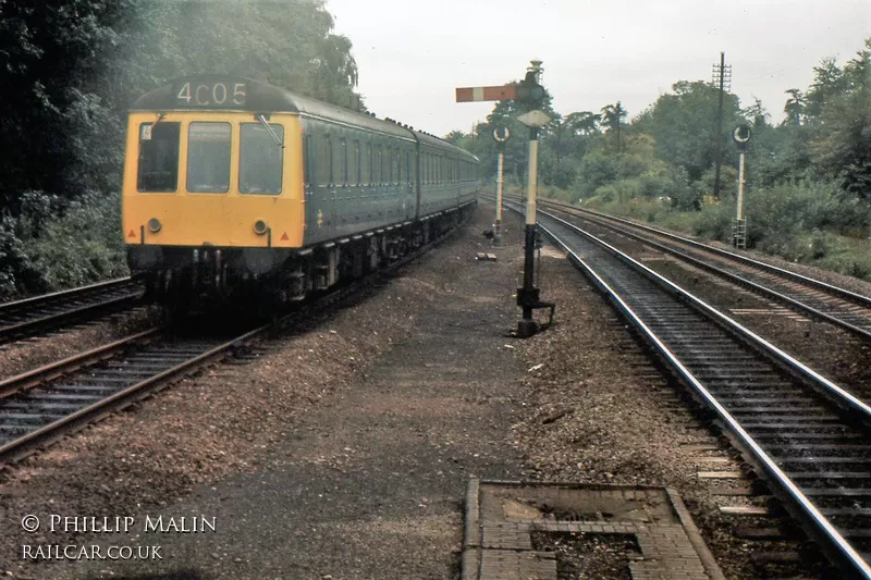 Class 127 DMU at Radlett