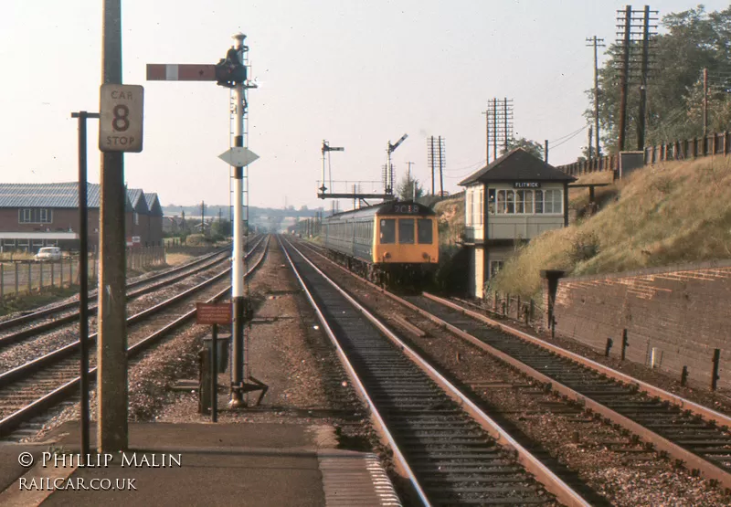 Class 127 DMU at Flitwick