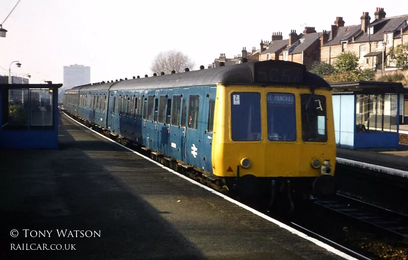 Class 127 DMU at West Hampstead