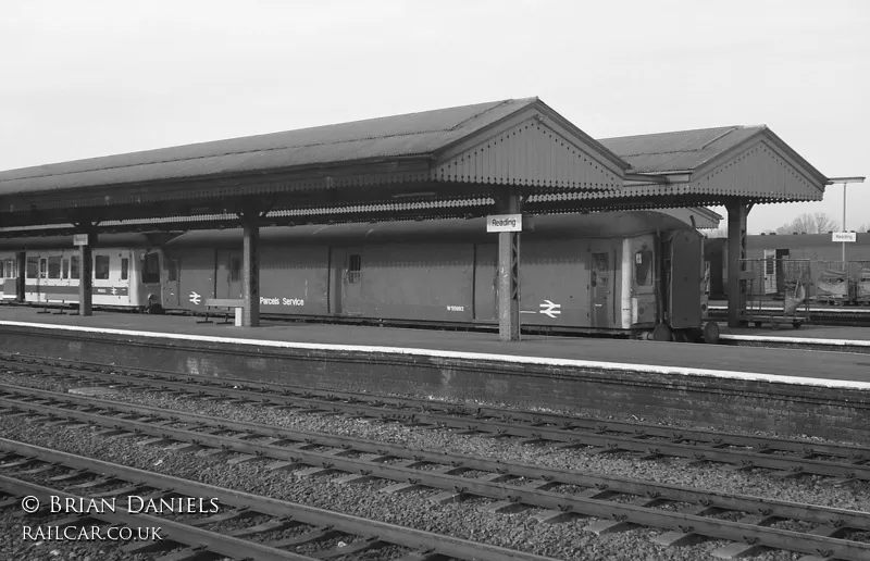 Class 128 DMU at Reading