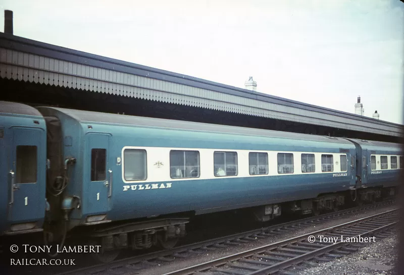 Blue pullman at Cardiff