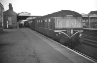 Class 105 DMU at Welwyn Garden City