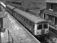 Class 105 DMU at Ewood Bridge and Edenfield