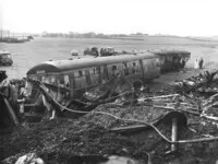 Class 105 DMU at Singleton Bank