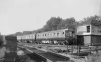 Class 115 DMU at Silkstream Junction