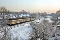  DMU