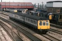 Class 117 DMU at Southall