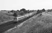 Class 117 DMU at Hatton