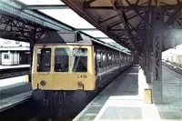 Class 117 DMU at Reading